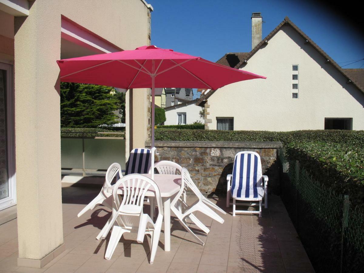 Les Terrasses Du Chateau Barneville-Carteret Exterior photo